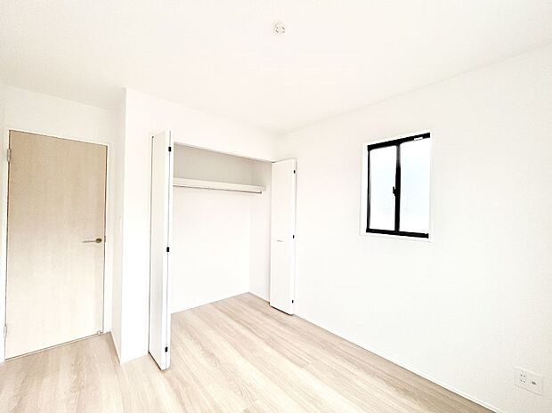 収納が充実しているので、居住スペースを広く使えます。 