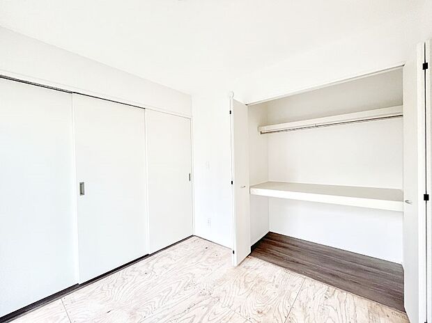 ◆4号棟◆〜Japanese Room〜　LDK隣接の和室は、アイロンがけなど奥様の家事スペースとして、また小さなお子様のいるご家庭ではお昼寝やおむつ替えの場としてご活用いただけます。