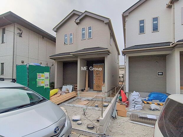 ◆B号棟◆〜Exterior〜　駐車場2台置けます！(車種による)自転車置き場や物置場として、お子様の遊ぶスペースとして、ゆとりある敷地だからこそ可能な多用途にご利用いただけるスペースです。