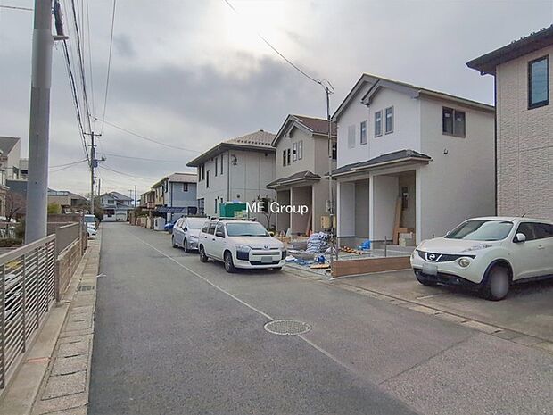 〜Exterior〜　前面道路：北東 5.97m 公道　前面道路は閑静な住宅地をはしる車通りの少ない道路。駐車の出し入れもらくらくです！ご不明点・現地見学のご希望は、お気軽にお問い合わせください！