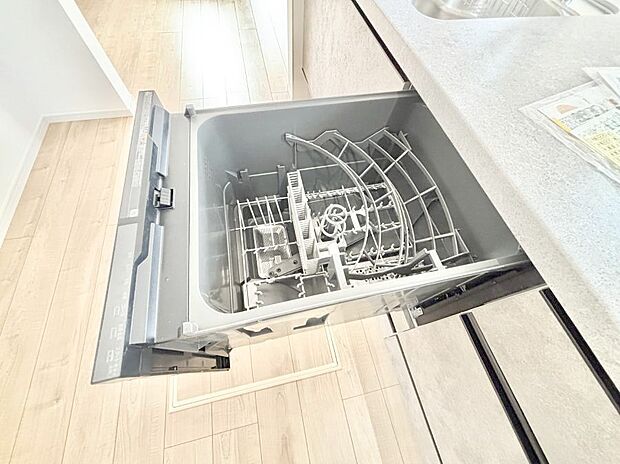 面倒なお片づけは食洗機にお任せ!家事の負担が減って、時間にも気持ちにもゆとりができます。