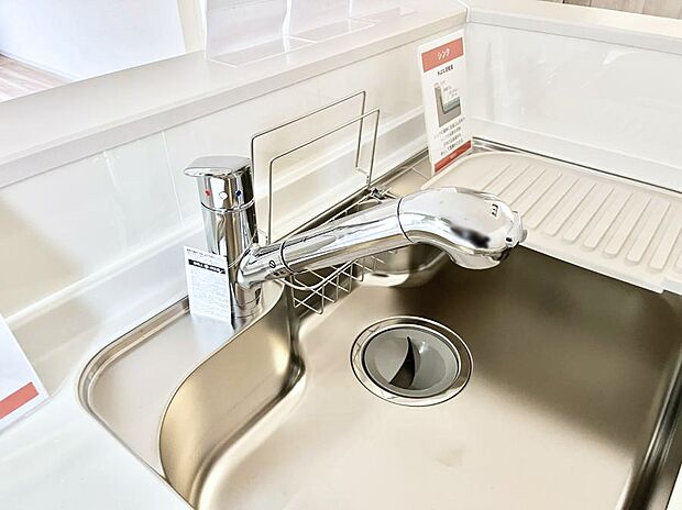 いつでも清潔なおいしいお水を。一つの水栓で水道水と浄水を使い分け。