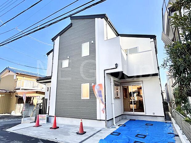 〜Exterior〜 周辺には学校や買物施設もあり生活、子育てに適した環境が広がっています!「永住地」として、物件のご見学だけではなく、周辺の環境や通学できる学校についてもご相談ください!