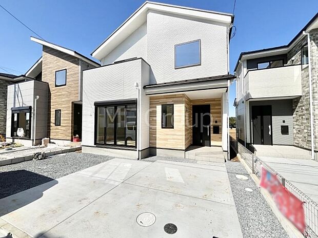 たっぷりの陽光と心地よい風が舞い込む住まい