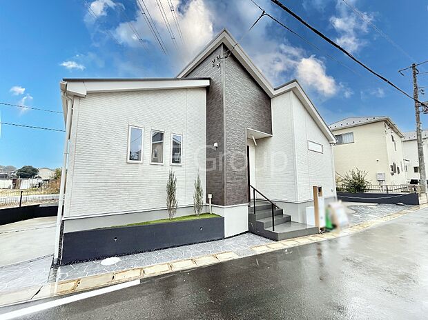 たっぷりの陽光と心地よい風が舞い込む住まい 