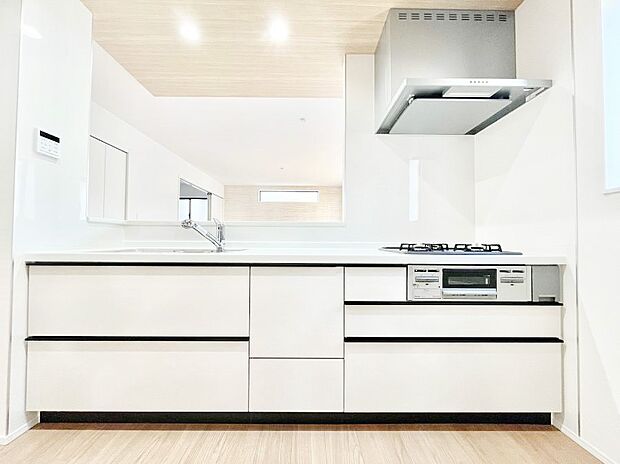 毎日使うキッチンだから、使いやすさ＆お手入れのしやすさにこだわりました。 