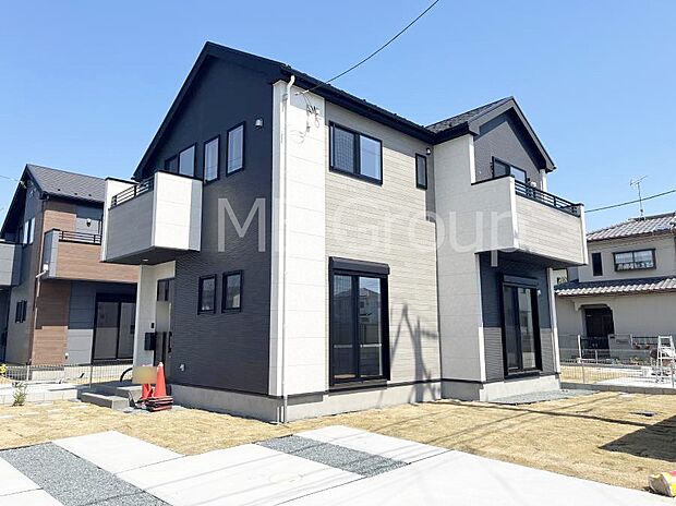 溢れる陽光でご家族の笑顔も輝く