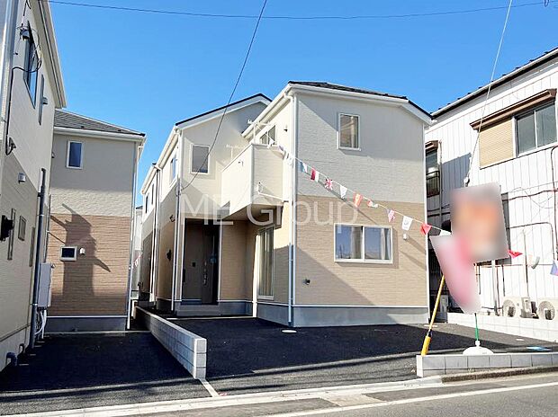 ~Exterior~ 周辺には学校や買物施設もあり生活、子育てに適した環境が広がっています!「永住地」として、物件のご見学だけではなく、周辺の環境や通学できる学校についてもご相談ください!