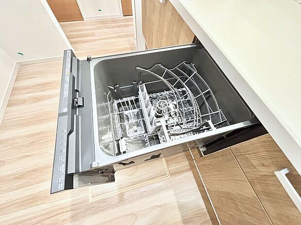 ◆2号棟◆面倒なお片づけは食洗機にお任せ!家事の負担が減って、時間にも気持ちにもゆとりができます。