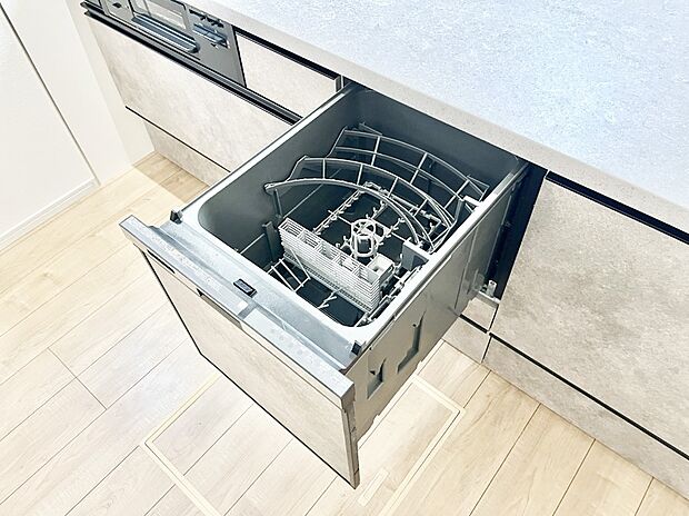 面倒なお片づけは食洗機にお任せ!家事の負担が減って、時間にも気持ちにもゆとりができます。