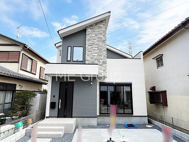 溢れる陽光でご家族の笑顔も輝く