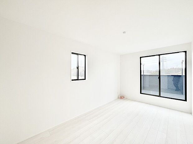 明るいバルコニーサイドに洋室を設置。目覚めの良い寝室に。