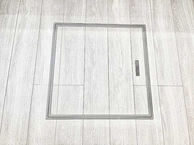 床下収納付き!日用品・非常用品の収納にも大活躍。