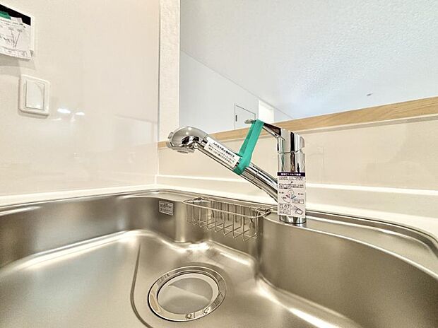 ◆1号棟◆いつでも清潔なおいしいお水を。一つの水栓で水道水と浄水を使い分け。