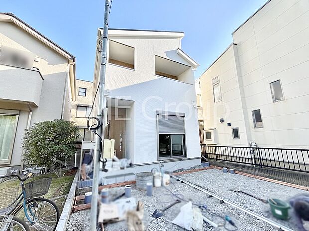 溢れる陽光でご家族の笑顔も輝く　