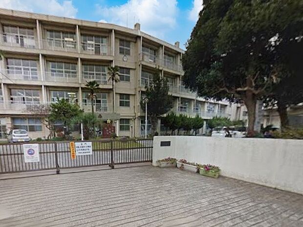 中学校 1500m 千葉市立幕張中学校