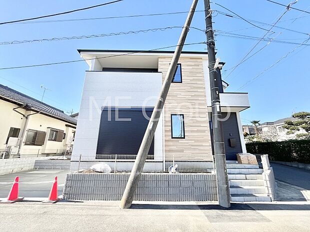 たっぷりの陽光と心地よい風が舞い込む住まい 