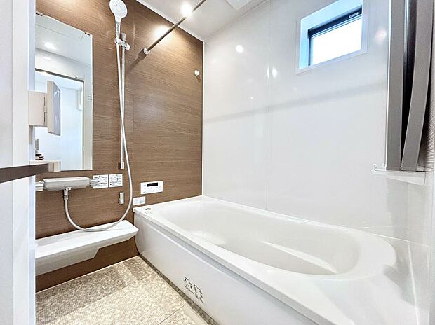 一日の疲れを癒やす大切なバスタイム。ゆっくりとお風呂を楽しんで疲れをとりたいですね！  