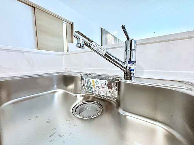 ◆1号棟◆いつでも清潔なおいしいお水を。一つの水栓で水道水と浄水を使い分け。