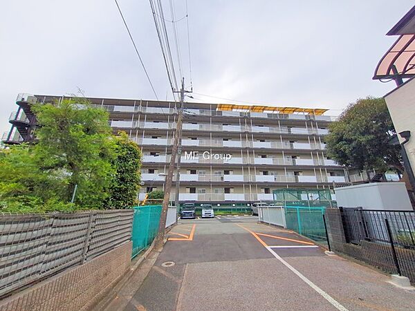 ～Exterior～　首都圏で憧れのスローライフ♪緑に囲まれた土地は都会の喧騒を忘れられそう。四季を通じて自然と触れ合えるスポットが周辺には盛りだくさん！住みたくなる家。暮らしたい町。