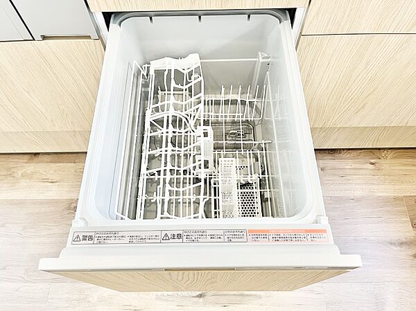 面倒なお片づけは食洗機にお任せ！家事の負担が減って、時間にも気持ちにもゆとりができます。