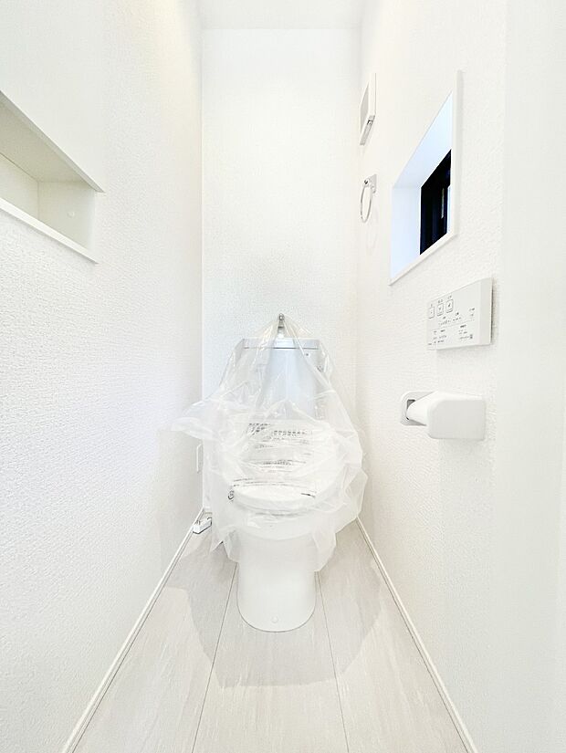 トイレは1階と2階それぞれに配置されていてとても便利です。 