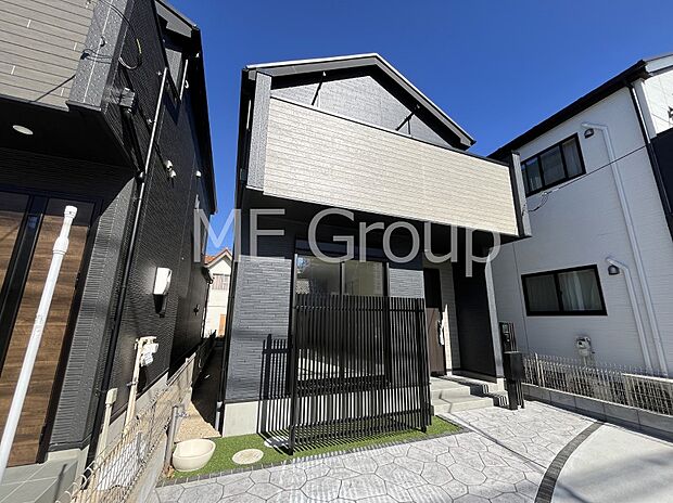 たっぷりの陽光と心地よい風が舞い込む住まい