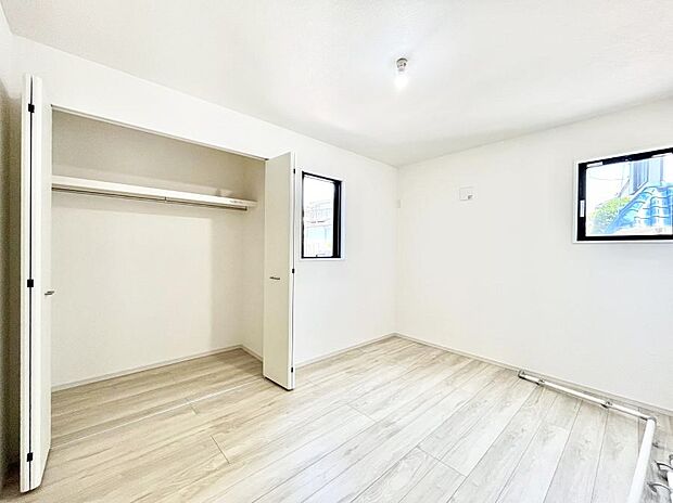 ◆1号棟◆~Bed Room~ 子供部屋はお子様にとって大変重な役割があります。子供一人で過ごす空間を与えることで、宿題や勉強時間も自然と増えまた自ら部屋の片付けや掃除なども促すことに繋がります。