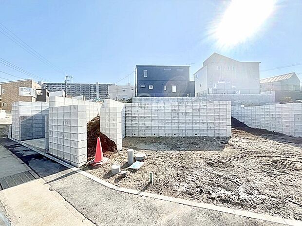 閑静な住宅地で子育て家族にピッタリ。