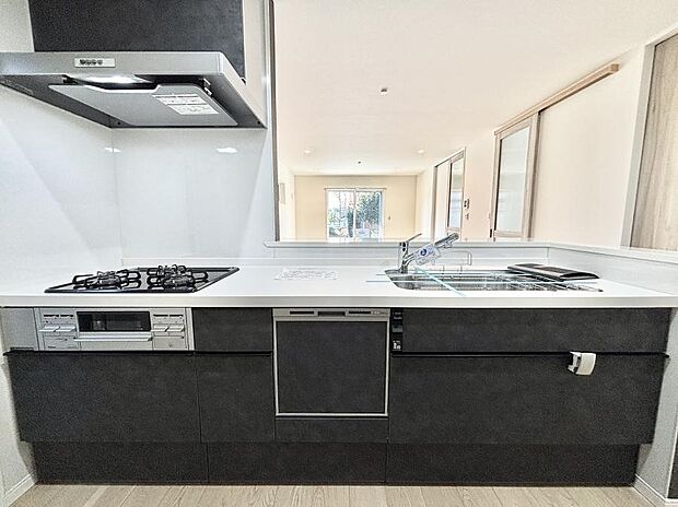 毎日使うキッチンだから、使いやすさ＆お手入れのしやすさにこだわりました。 