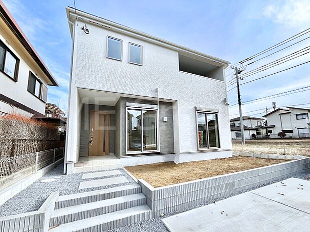 ~Exterior~ 首都圏で憧れのスローライフ♪緑に囲まれた土地は都会の喧騒を忘れられそう。四季を通じて自然と触れ合えるスポットが周辺には盛りだくさん!住みたくなる家。暮らしたい町。