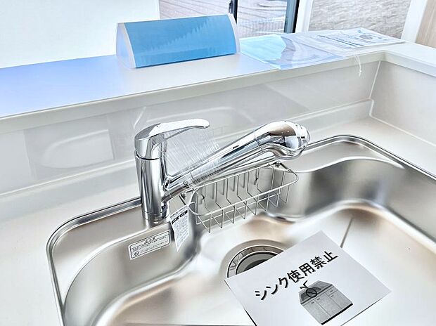 いつでも清潔なおいしいお水を。一つの水栓で水道水と浄水を使い分け。