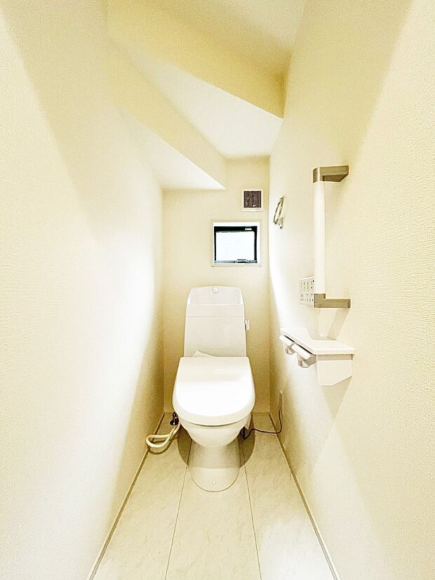 トイレは温水洗浄機能付き