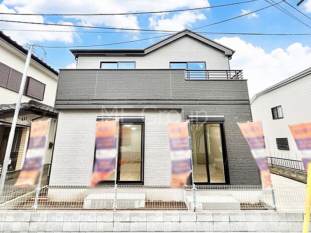 ～Exterior～　周辺には学校や買物施設もあり生活、子育てに適した環境が広がっています！「永住地」として、物件のご見学だけではなく、周辺の環境や通学できる学校についてもご相談ください！