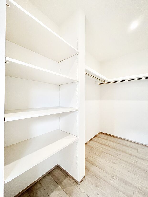 ウォークインクローゼットのある住まいでスッキリ快適な生活を