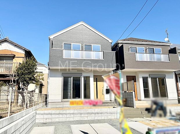 ◆1号棟◆〜Exterior〜 一戸建ての大きなメリットは、自分達の「土地」を「自由に」使える事です。ガーデニングやDIY,車やバイクの趣味など様々な用途で利用できます。