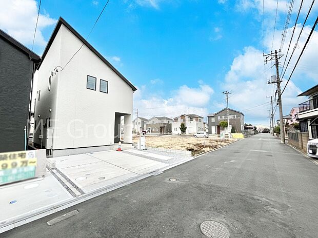 前面道路はきちんと整備されています