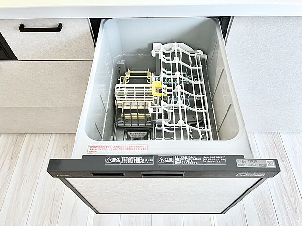 面倒なお片づけは食洗機にお任せ!家事の負担が減って、時間にも気持ちにもゆとりができます。