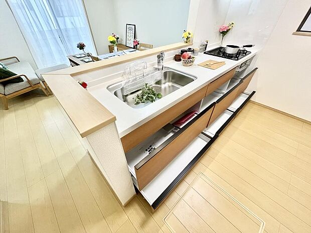 ◆A号棟◆使いやすさを優先したスライド式収納タイプ!