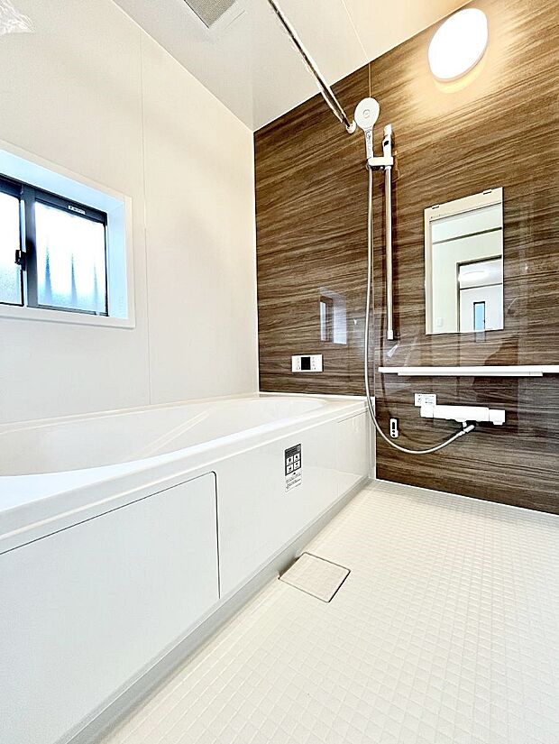 一日の疲れを癒やす大切なバスタイム。ゆっくりとお風呂を楽しんで疲れをとりたいですね!