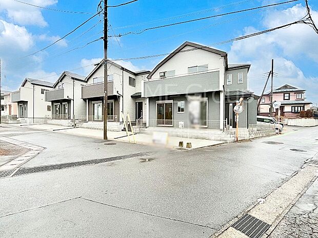 角地なので日当たりも良く、お家が堂々として見えます。