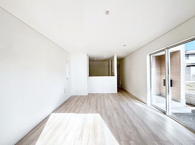 ◆3号棟◆〜Living〜　ここにはみんなが集い、食事と楽しい会話が始まる。話に夢中になりすぎて、ついつい時を忘れ夜半過ぎになってしまう。そんな束の間の幸せを感じさせてくれる場所でありたい。