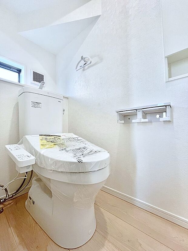 トイレは温水洗浄機能付き