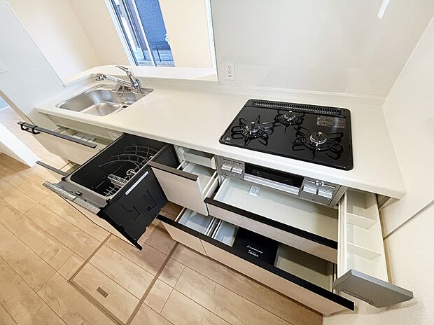 ◆1号棟◆使いやすさを優先したスライド式収納タイプ！