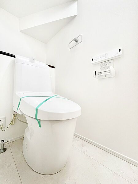 トイレは安心の2箇所！朝のバタバタも一安心です。