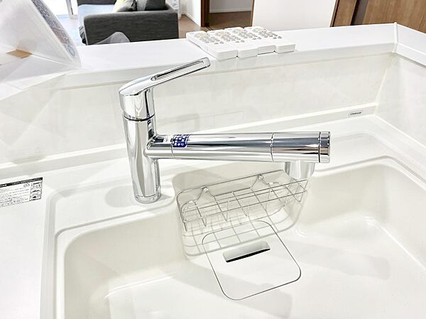◆1号棟◆いつでも清潔なおいしいお水を。一つの水栓で水道水と浄水を使い分け。