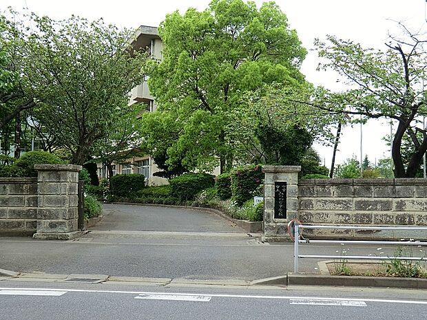 中学校 1440m 千葉市立みつわ台中学校