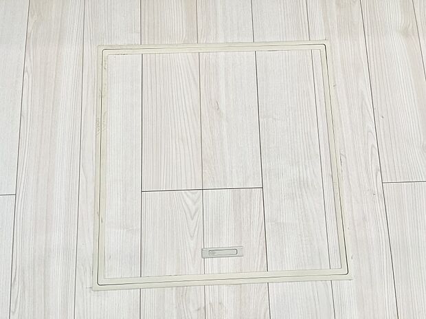 床下収納付き！日用品・非常用品の収納にも大活躍。