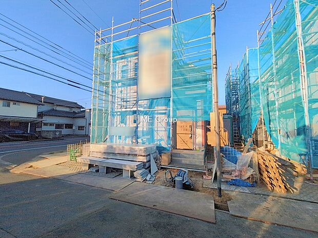 〜Exterior〜　駅近の利便性と豊かな自然を享受する住環境のもと、彩り豊かな快適な暮らしは、家族を笑顔にしてくれそうです。日々の時間がより心地よいものになります。  