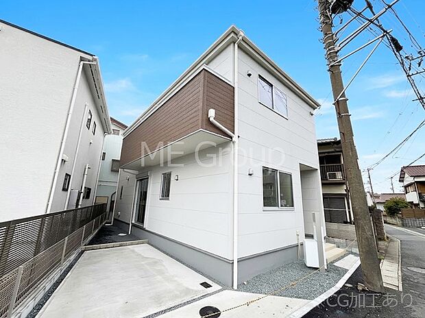 ~Exterior~ 閑静な住宅地で子育て家族にピッタリ。 毎日のお散歩も快適な緑に恵まれたエリアで、自然に包まれた穏やかな暮らしを実現するための、ゆとりある住環境が整っています。